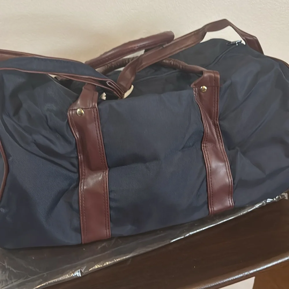 Pierre Cardin 🆕 NWT Weekend Overnight Duffle Bag, Blue and Brown, Stylish!